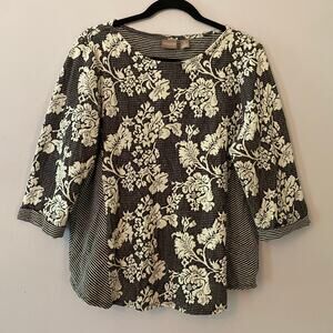 Chico's Women's size 2 / Large / 12 Black White Floral 3/4 Sleeve Shirt Cotton